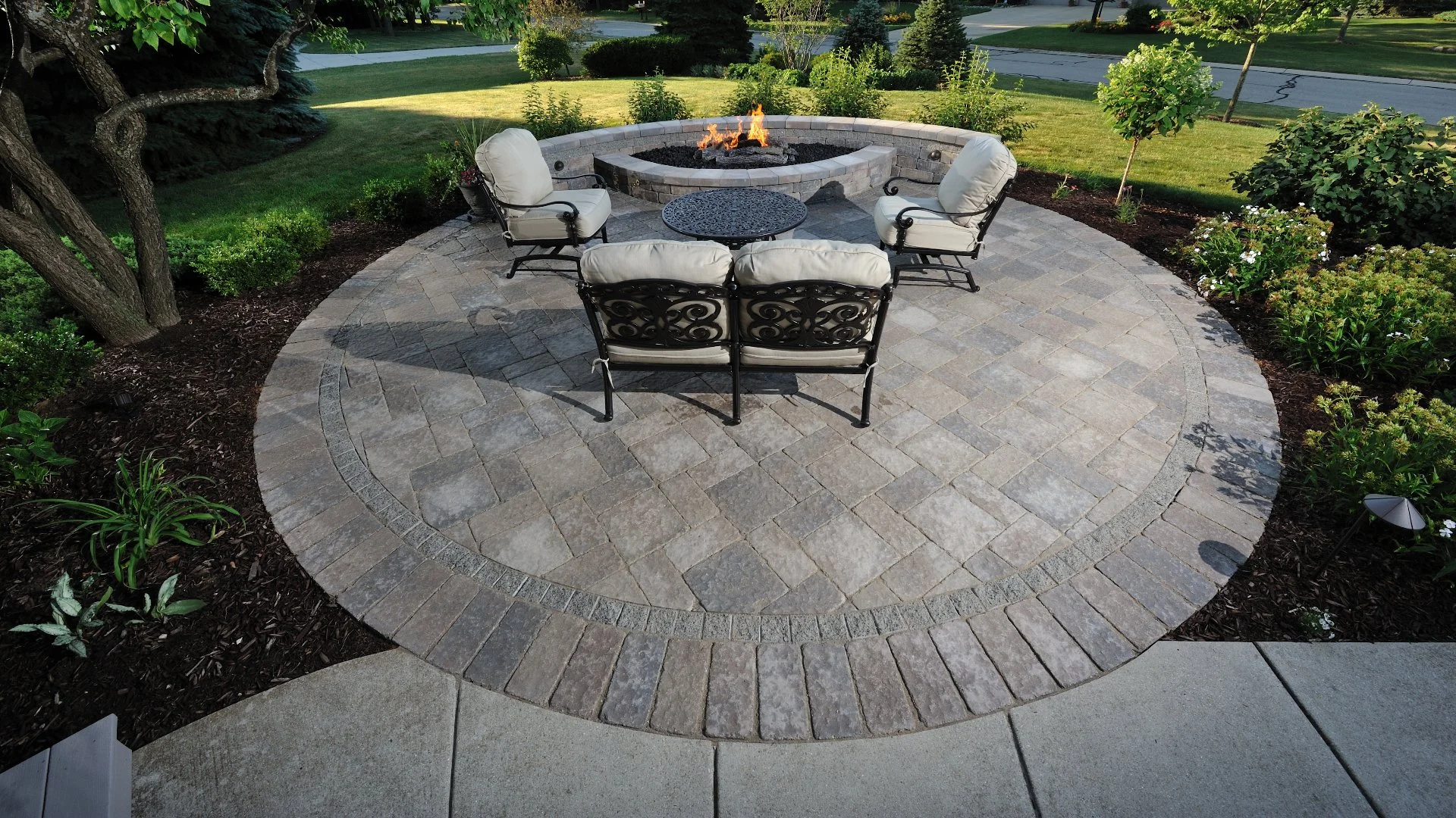 Circular paver patio